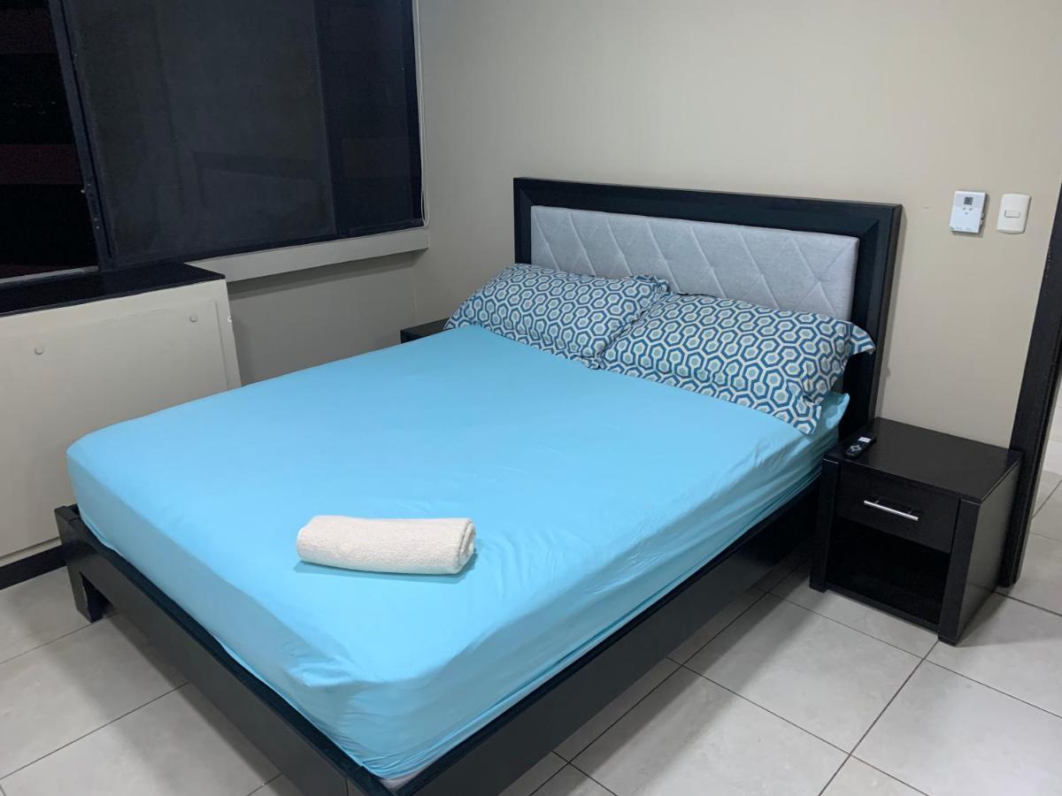 Puerto Santa Ana, Torres Bellini, 2 Dormitorios, Parqueo Guayaquil Eksteriør bilde