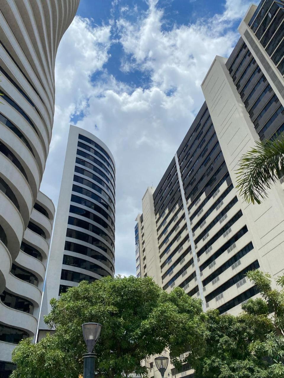 Puerto Santa Ana, Torres Bellini, 2 Dormitorios, Parqueo Guayaquil Eksteriør bilde